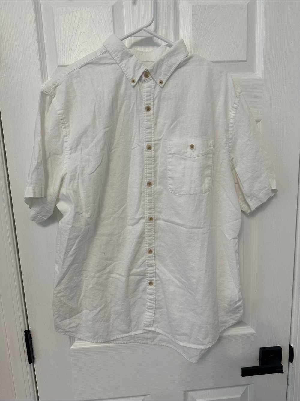 Classic White Short-Sleeve Button-Down Shirt-slim fit